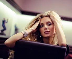 Артистка Рівненського облмуздрамтеатру Юлія Крет у