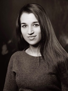 Жанна Лозовська